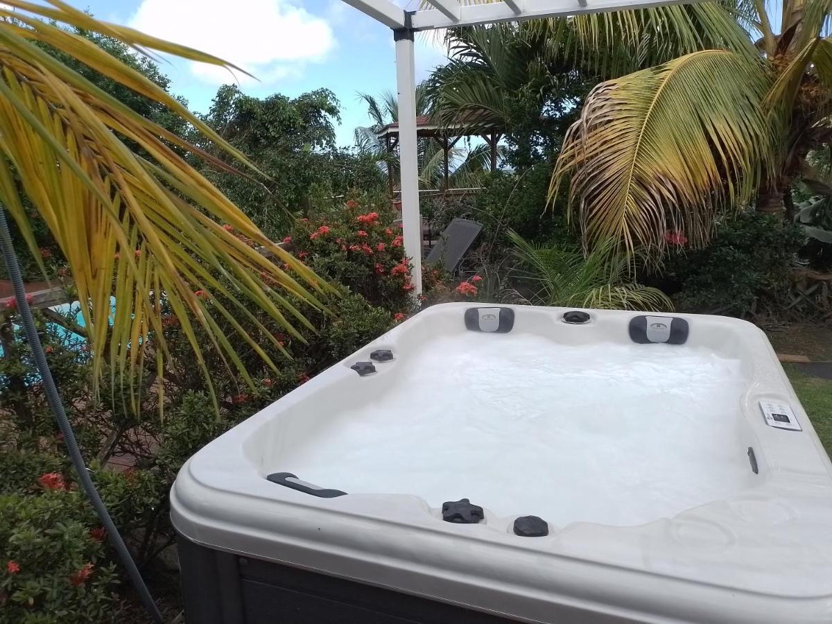 Le Diamant Charmante Villa Pour La Famille Ou Entre Amis Spa Et Piscine מראה חיצוני תמונה